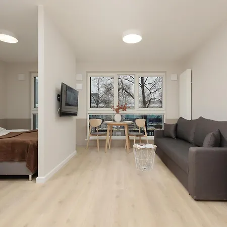 Mokotow Business Center By Renters 4* ワルシャワ