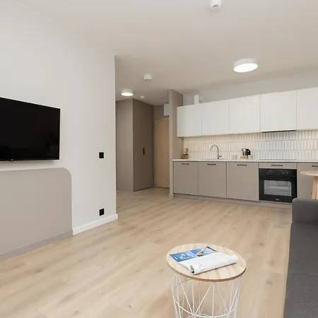 Mokotow Business Center By Renters Apartment *