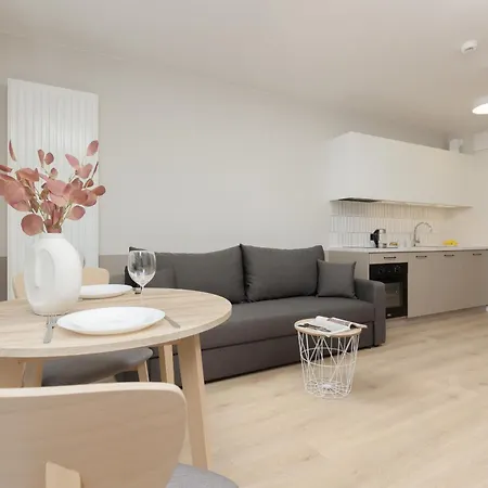 Mokotow Business Center By Renters Apartment Warsaw