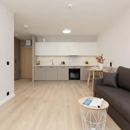 Mokotow Business Center By Renters Apartment