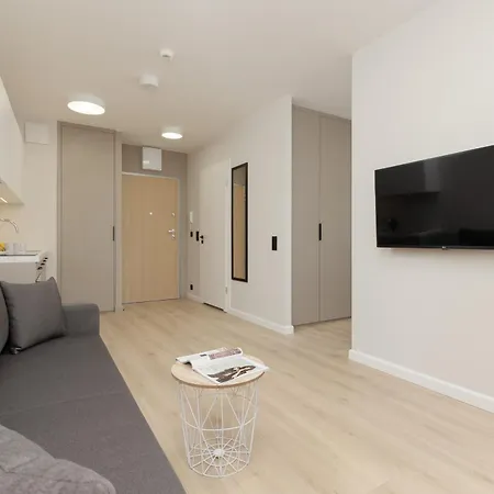 Mokotow Business Center By Renters Apartment