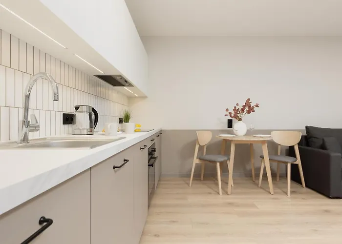 Mokotow Business Center By Renters Varşova