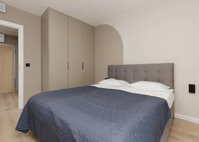 Mokotow Business Center By Renters Daire 4*