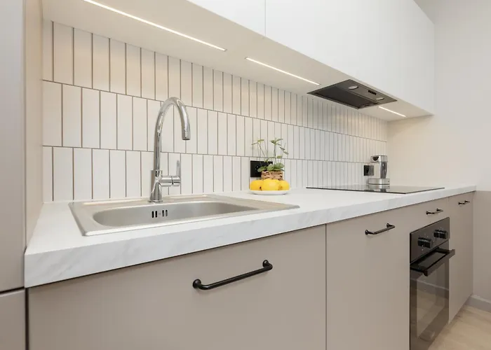 Mokotow Business Center By Renters 4* Varşova