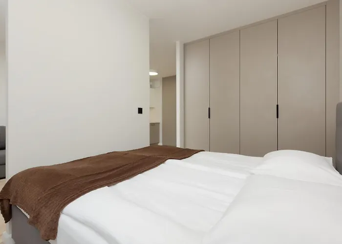 Mokotow Business Center By Renters 4* Varşova