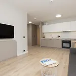 Mokotow Business Center By Renters Lägenhet 4*